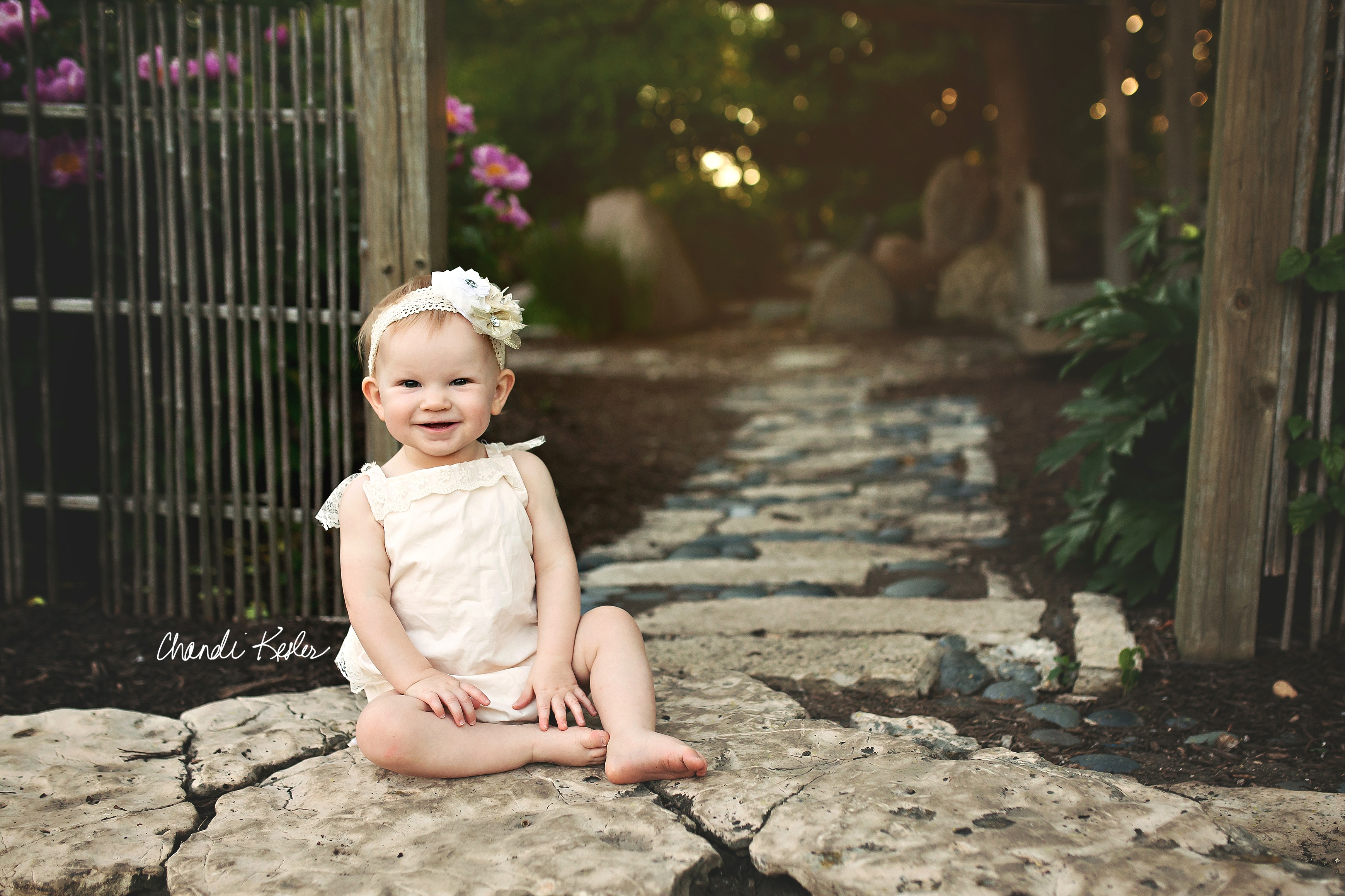one year family session | Ewing Manor | Decatur IL Photographer